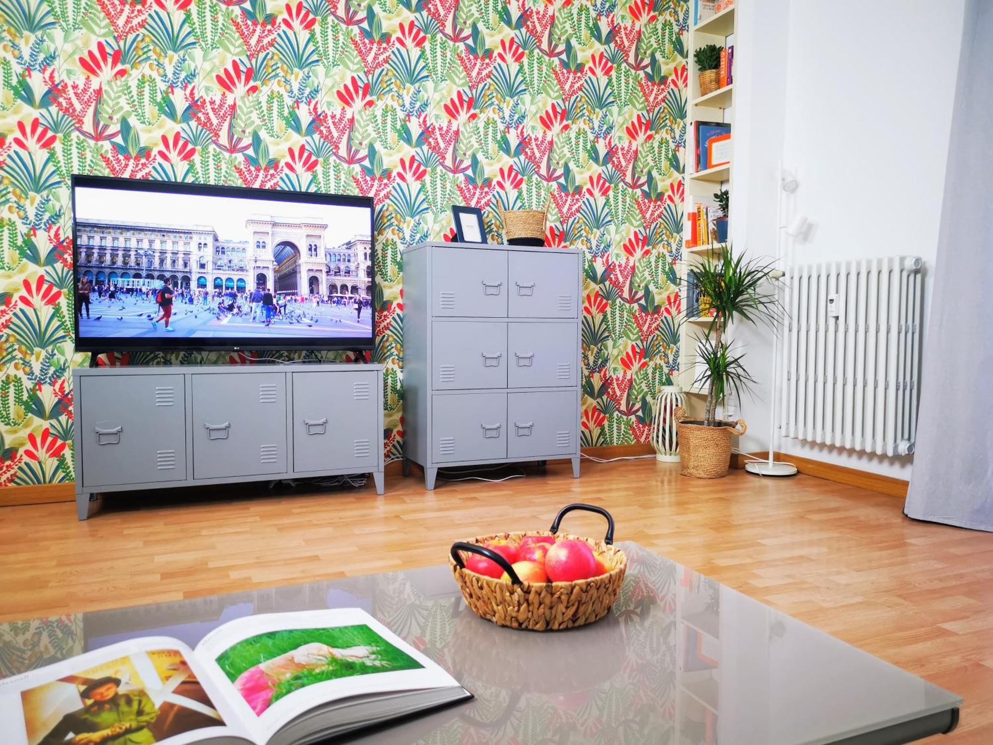 Spacious Apartment 50 Meters From The Metro Μιλάνο Εξωτερικό φωτογραφία
