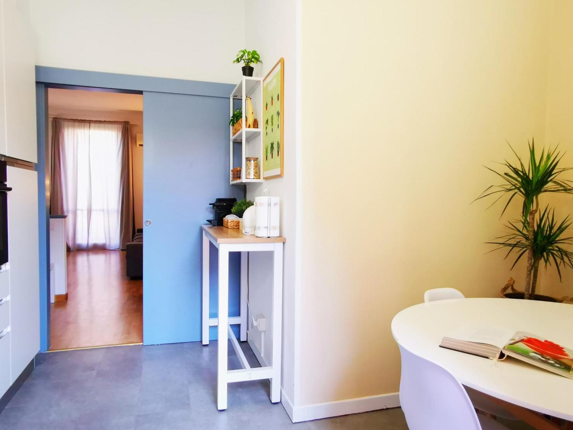 Spacious Apartment 50 Meters From The Metro Μιλάνο Εξωτερικό φωτογραφία