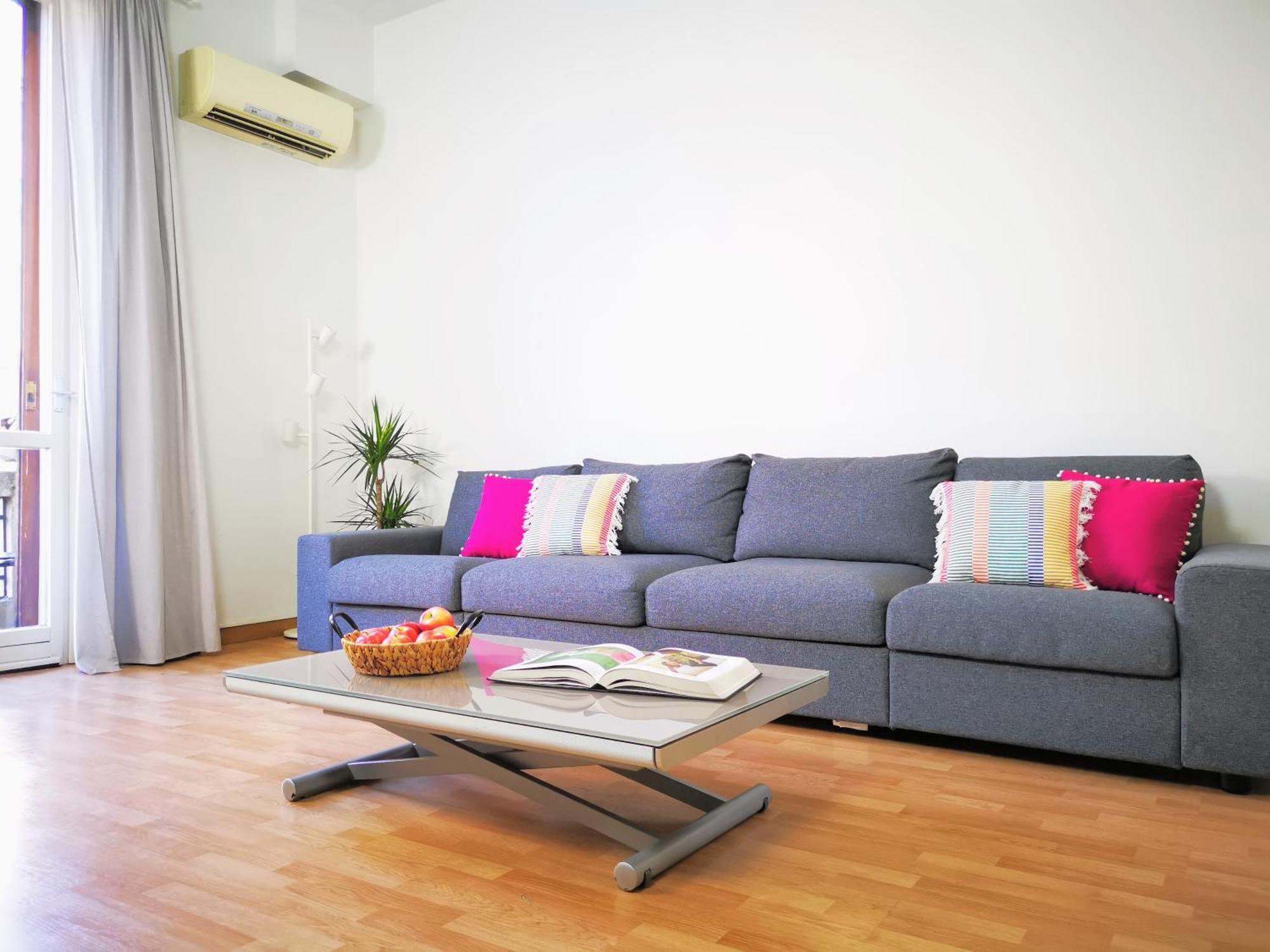 Spacious Apartment 50 Meters From The Metro Μιλάνο Εξωτερικό φωτογραφία